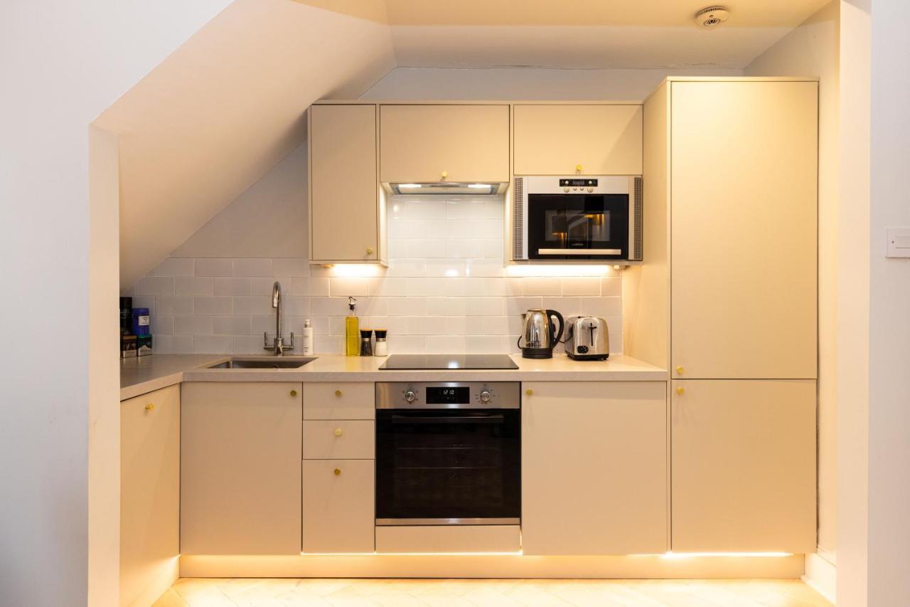 Righ Properties - Luxurious City Centre Three Bedroom Apartment 爱丁堡 外观 照片