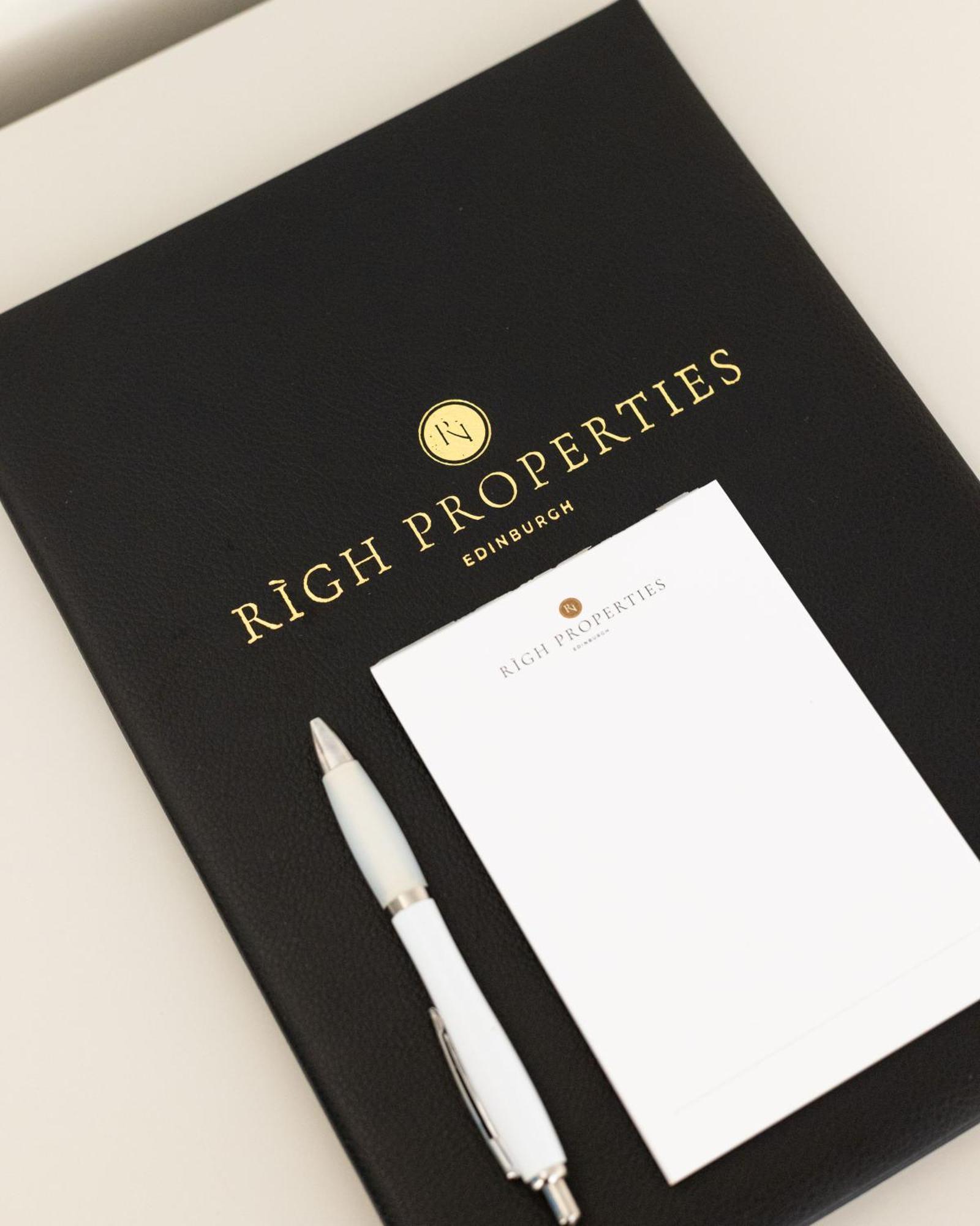 Righ Properties - Luxurious City Centre Three Bedroom Apartment 爱丁堡 外观 照片